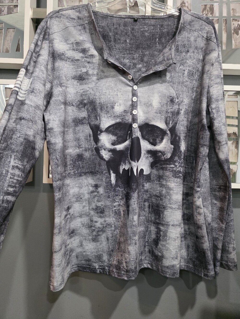 Grey Skull Print Long Sleeve Henley Top -men